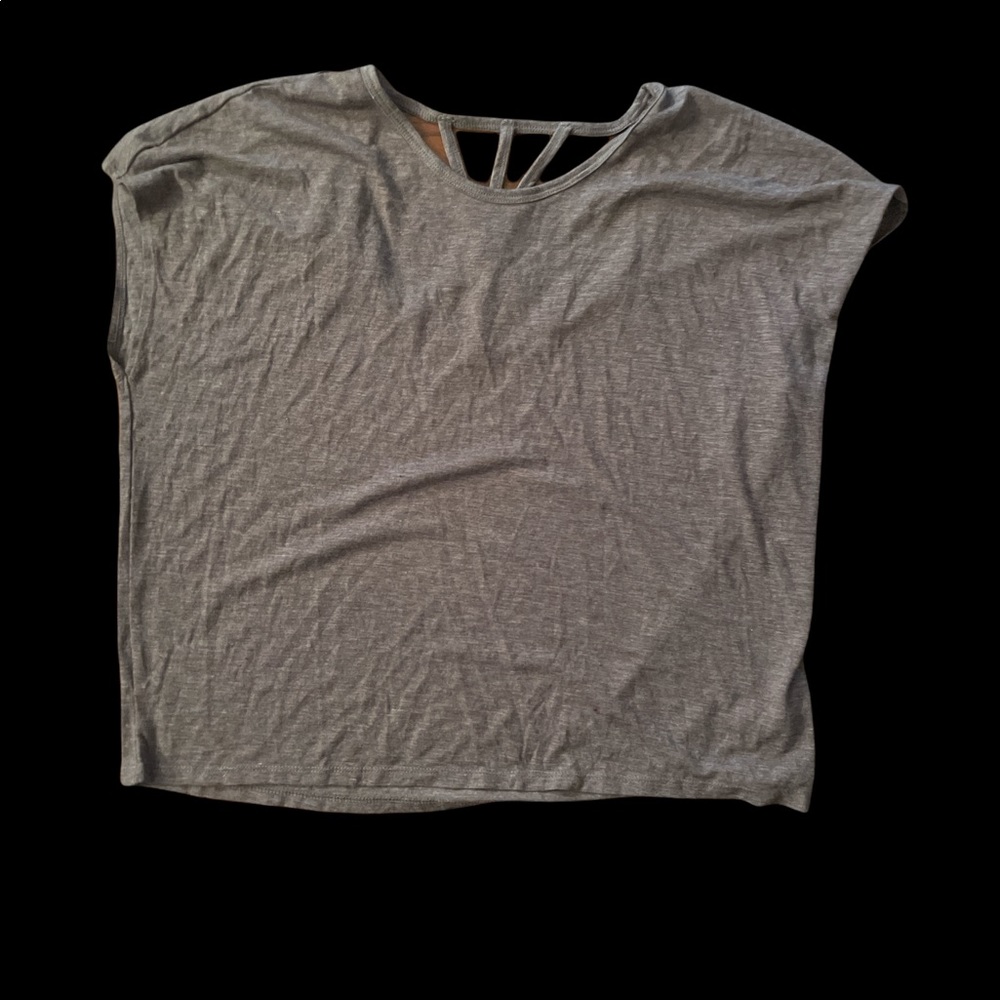 ***DONATED*** Ladies GAIAM top size medium, loose fitting flowy